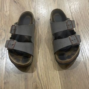 Birkenstocks size EU 38, color olive green